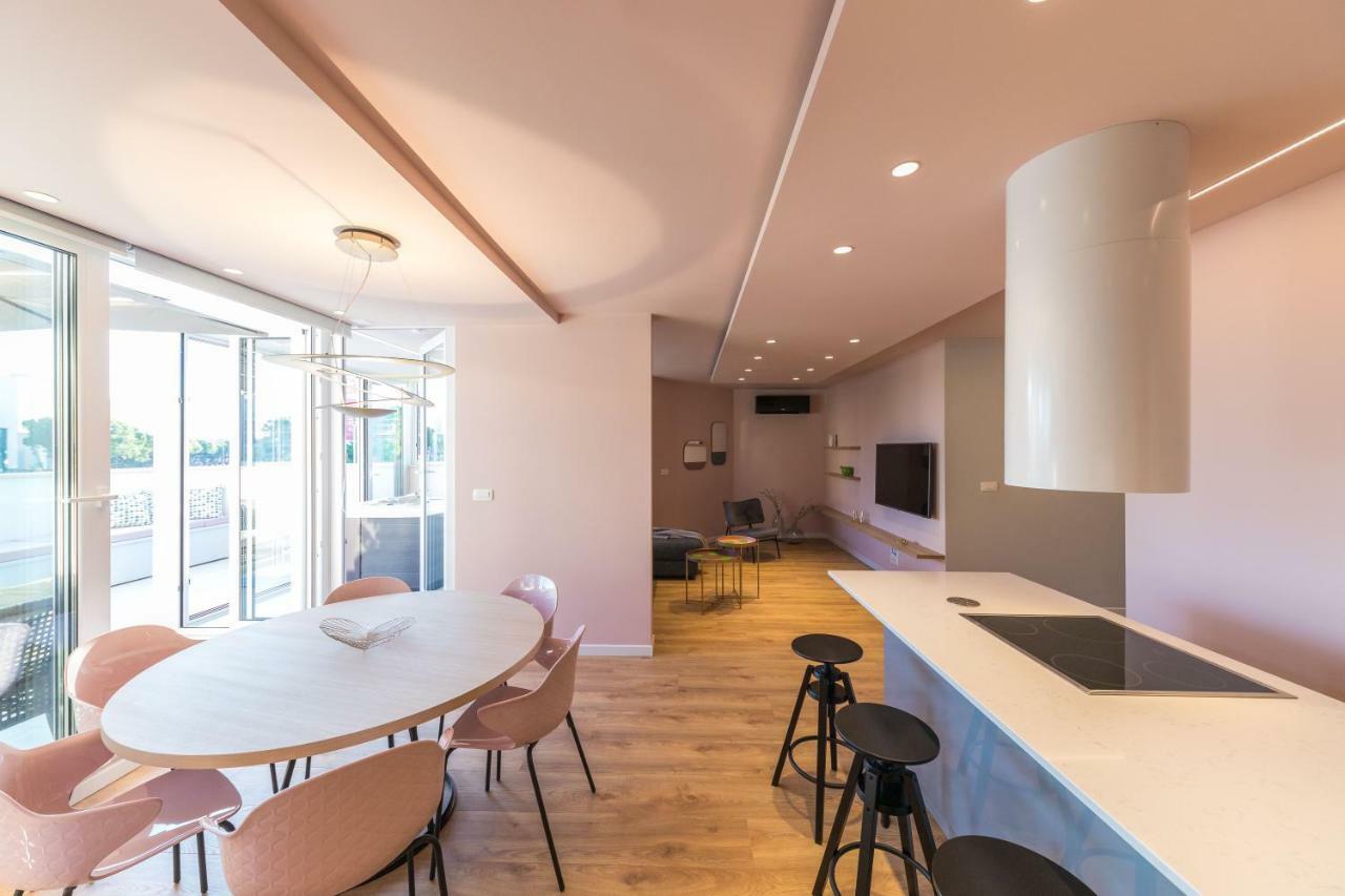 Glow Luxury Apartment With Terrace And Jacuzzi Split Exterior foto